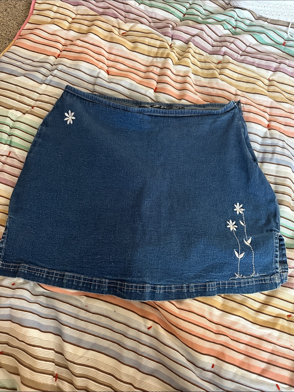 Vintage No Boundaries denim skort